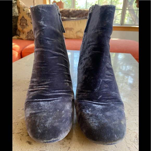 Zara Basic Grey Blue Crushed Velvet Booties - Picture 1 of 8